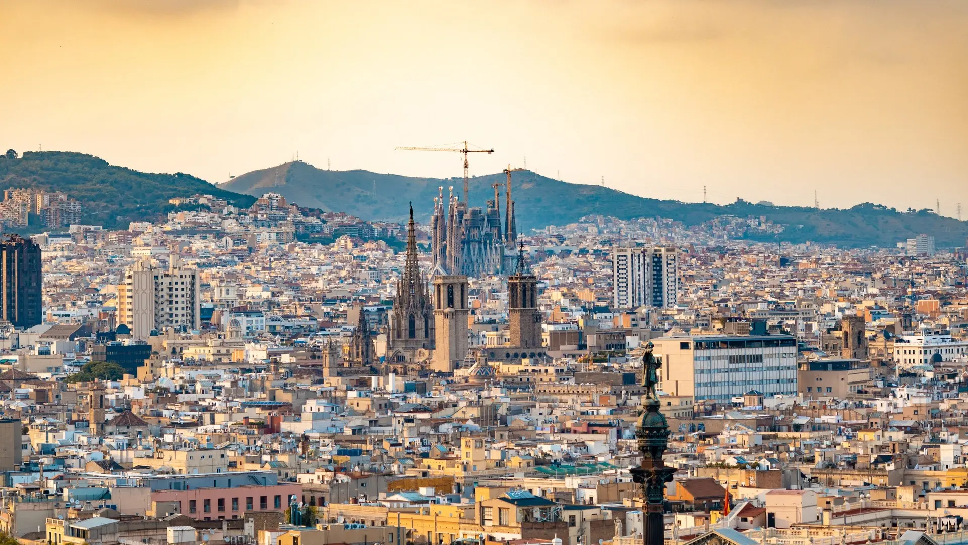 View of Barcelona and many historical buildings.