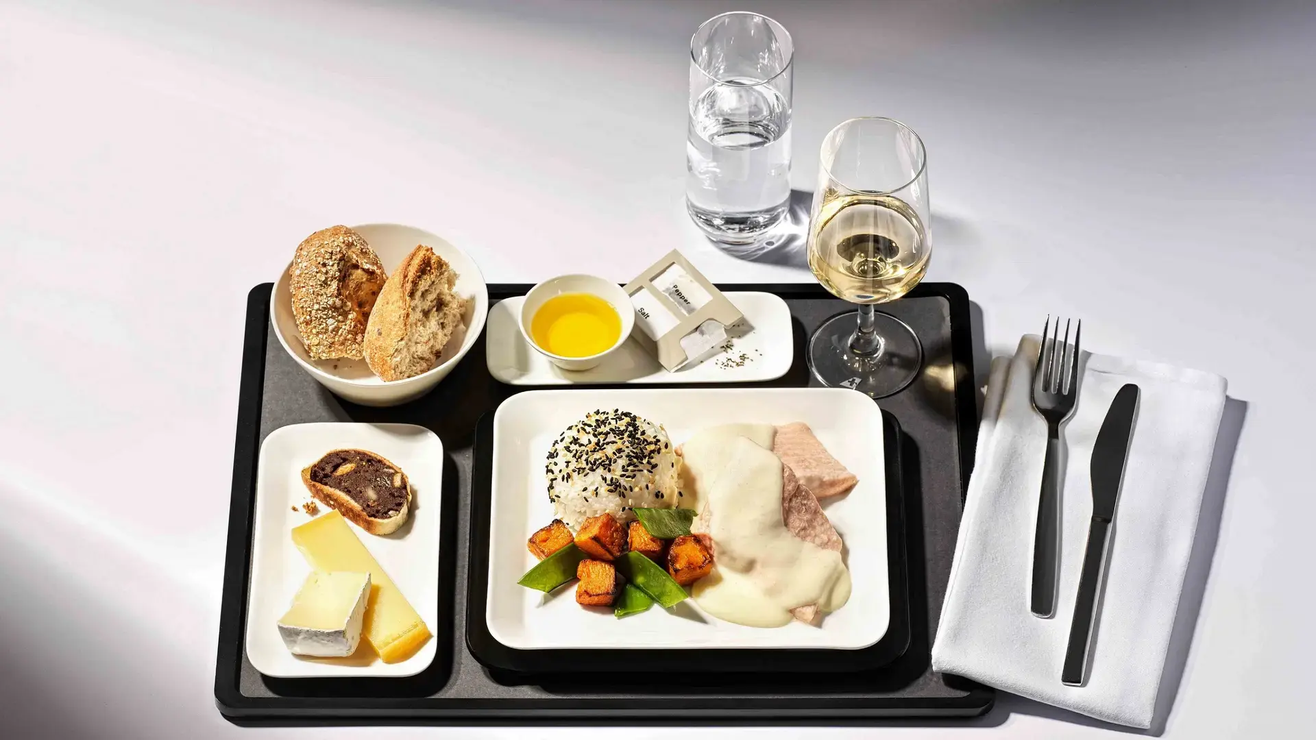 a meal served in SWISS business class